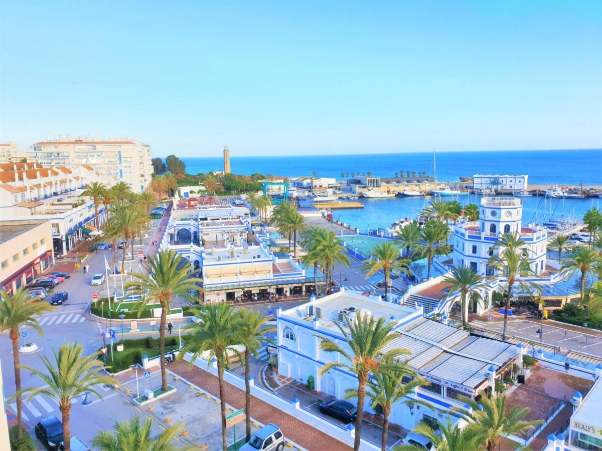 Fabulous Apartment In Front Of Sea & Marina With Incredible Views Estepona Eksteriør billede