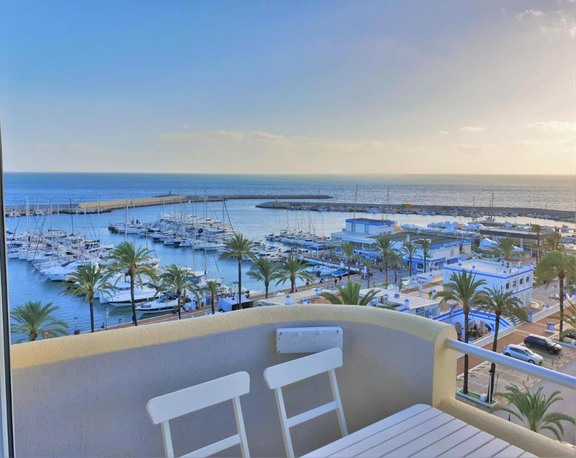 Fabulous Apartment In Front Of Sea & Marina With Incredible Views Estepona Eksteriør billede