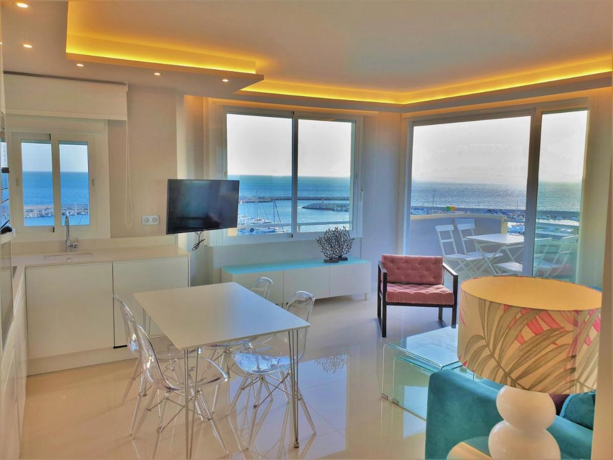 Fabulous Apartment In Front Of Sea & Marina With Incredible Views Estepona Eksteriør billede