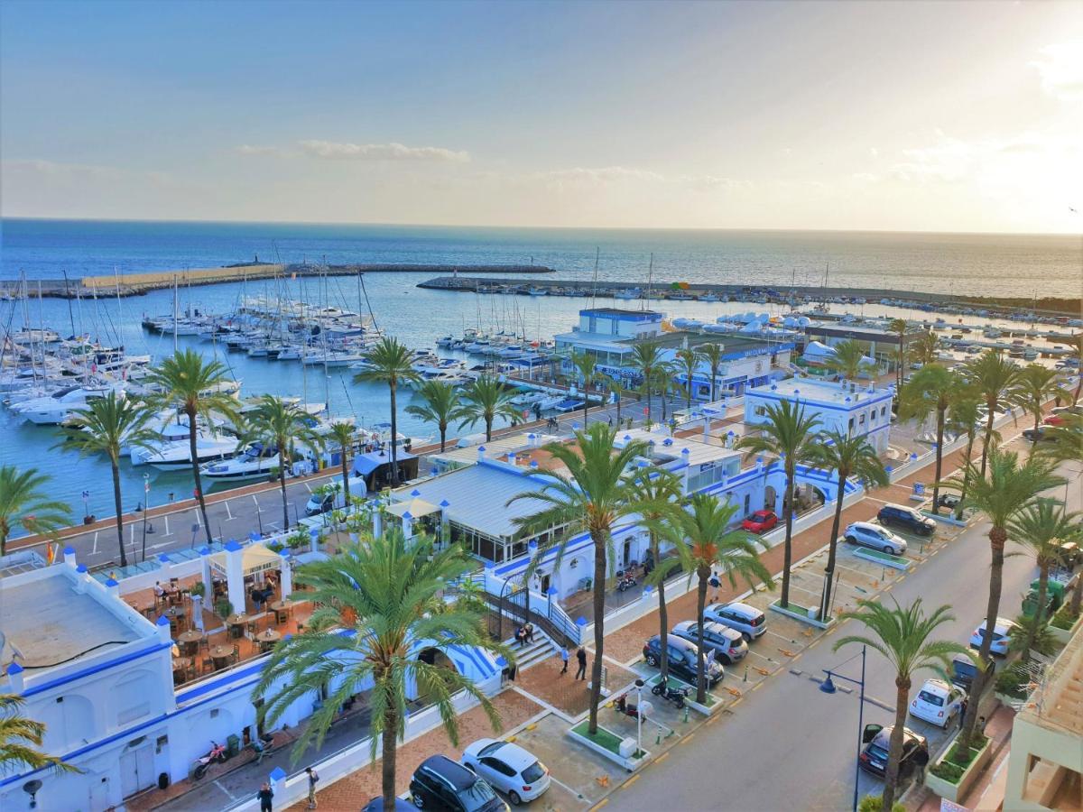 Fabulous Apartment In Front Of Sea & Marina With Incredible Views Estepona Eksteriør billede