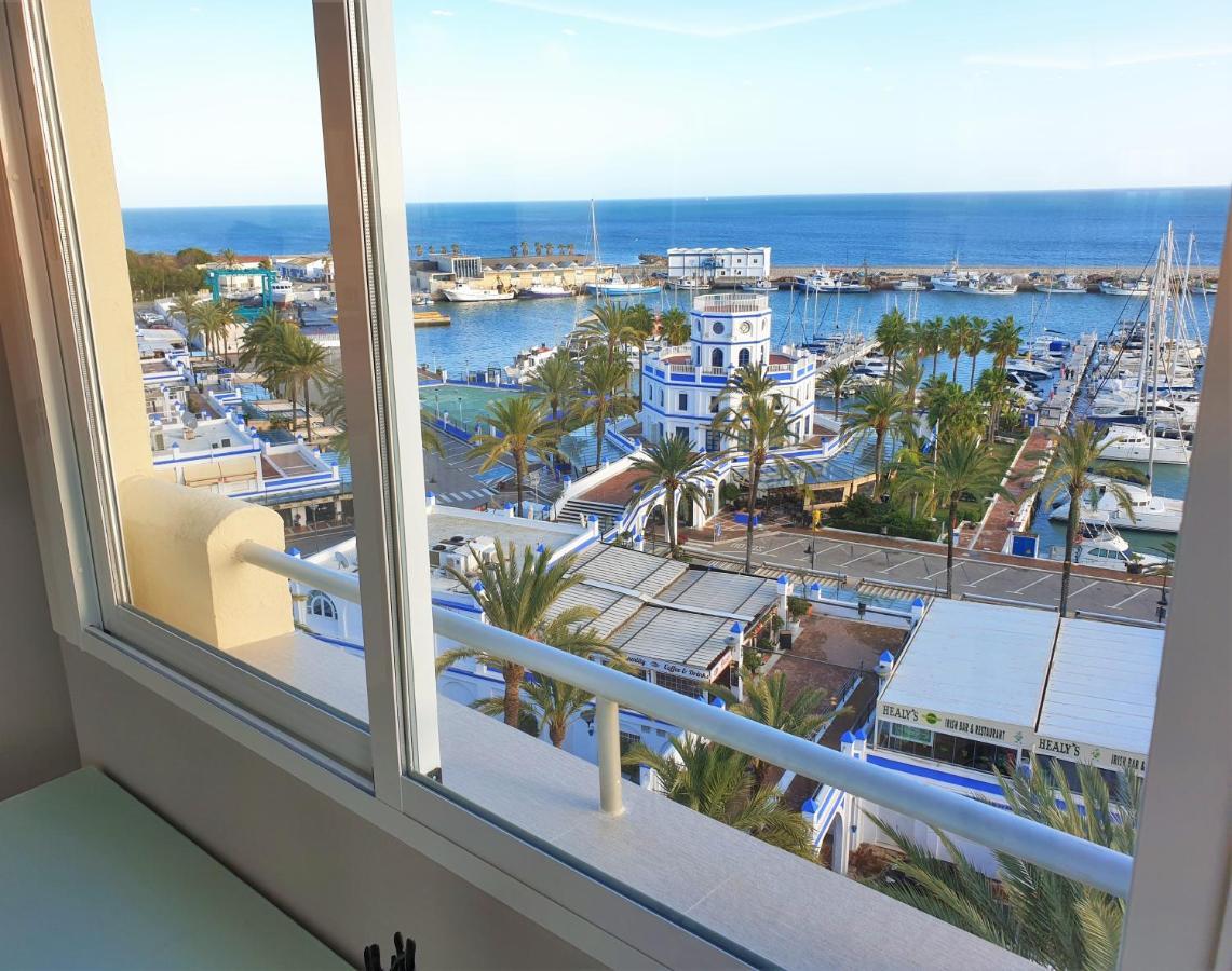 Fabulous Apartment In Front Of Sea & Marina With Incredible Views Estepona Eksteriør billede