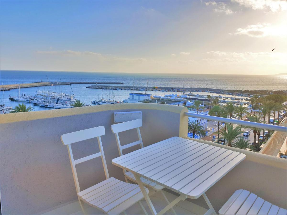 Fabulous Apartment In Front Of Sea & Marina With Incredible Views Estepona Eksteriør billede