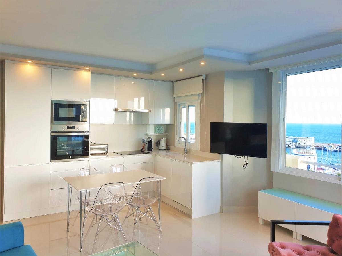 Fabulous Apartment In Front Of Sea & Marina With Incredible Views Estepona Eksteriør billede