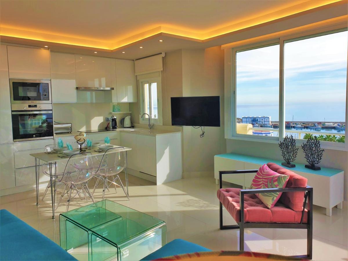 Fabulous Apartment In Front Of Sea & Marina With Incredible Views Estepona Eksteriør billede